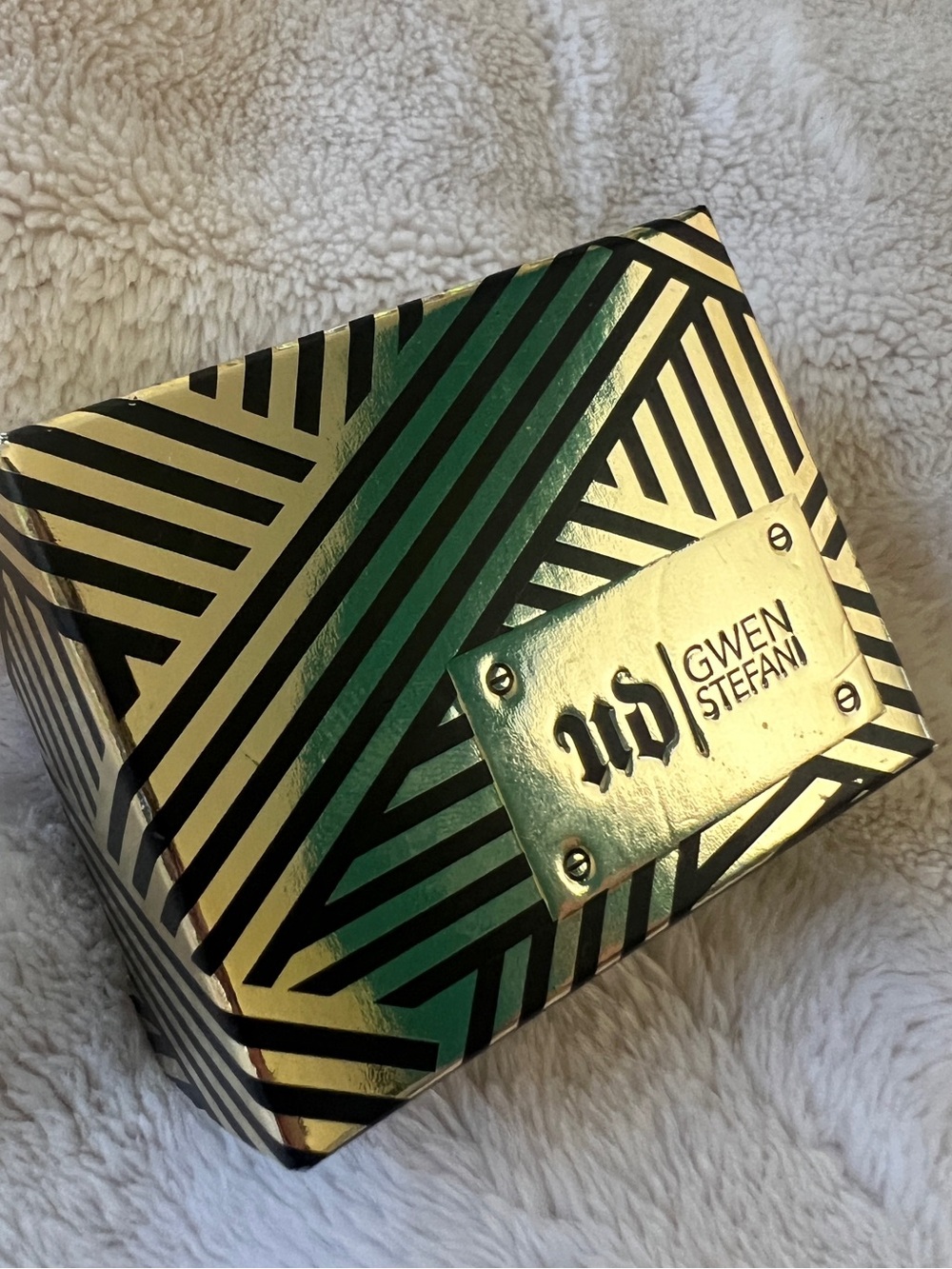 Urban Decay x Gwen Stefani Brow Box NWT - Picture 6 of 8